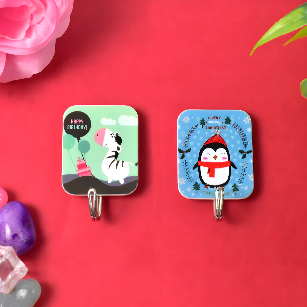 Square cartoon wall hooks with metal hooks: cat and festive cloud design