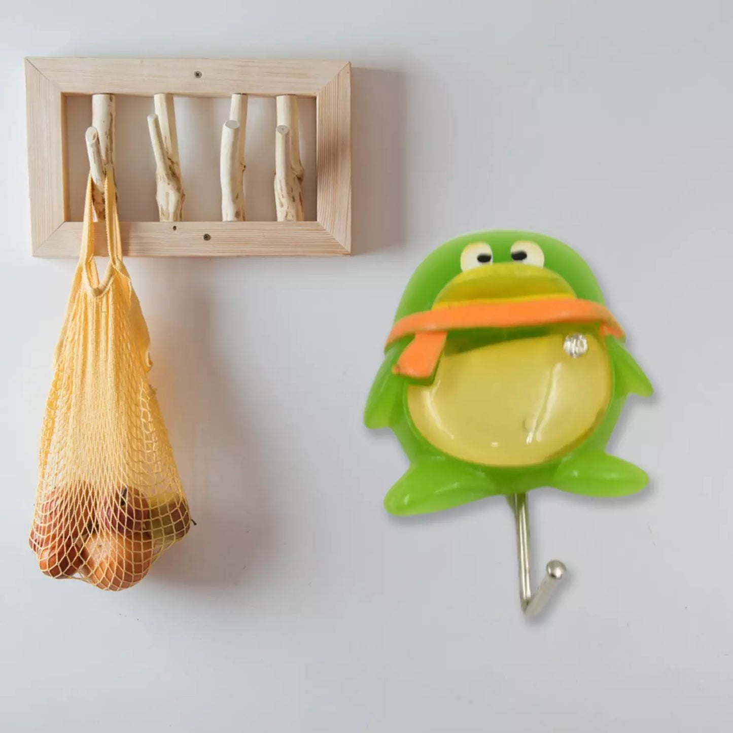 Green frog self-adhesive wall hook with metal single hook for hanging