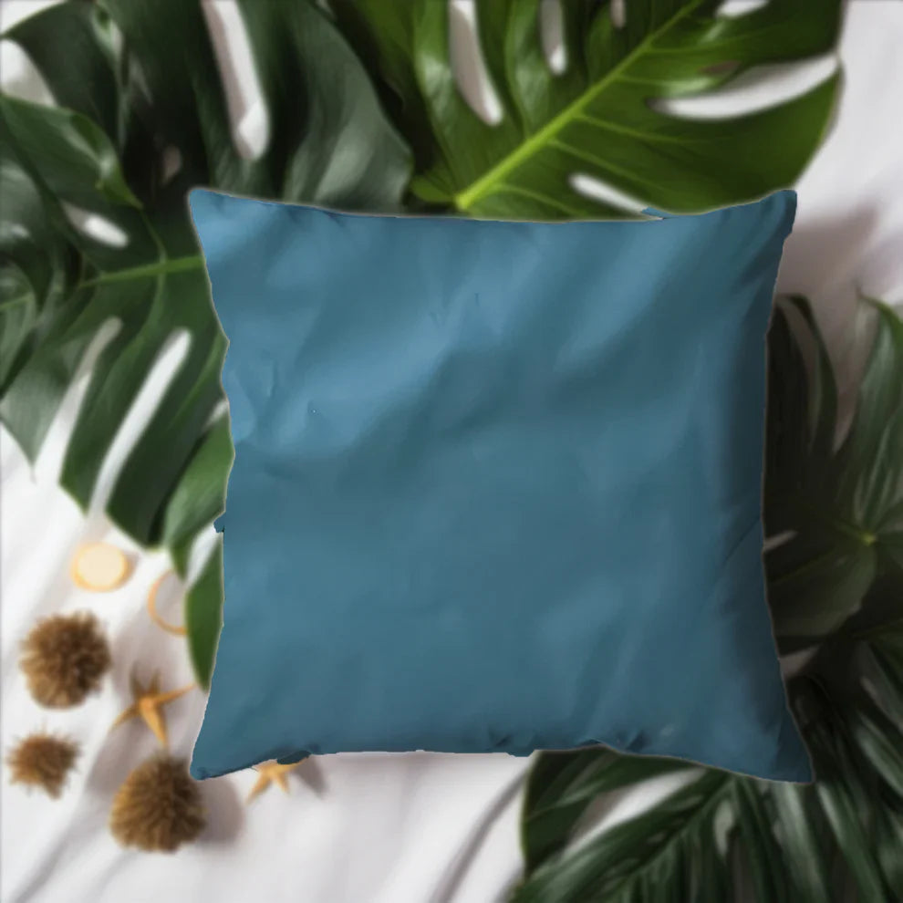 Decorative pillow cover in blue fabric, square design, 70×60 cm