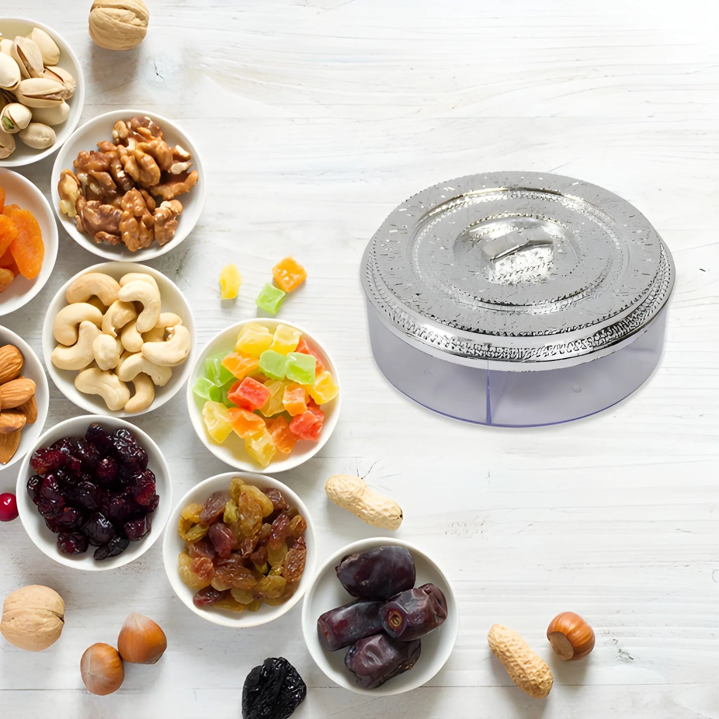 Smiley 4-Section Snack Box - Home & Kitchen