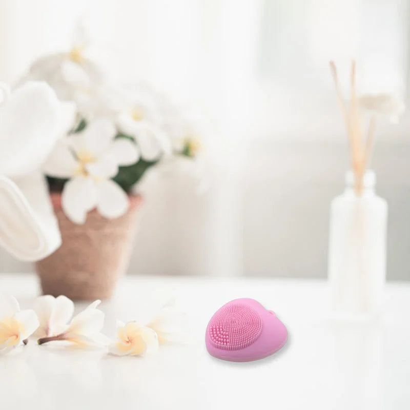 HeartGlow Face Cleansing Brush - Health & Beauty