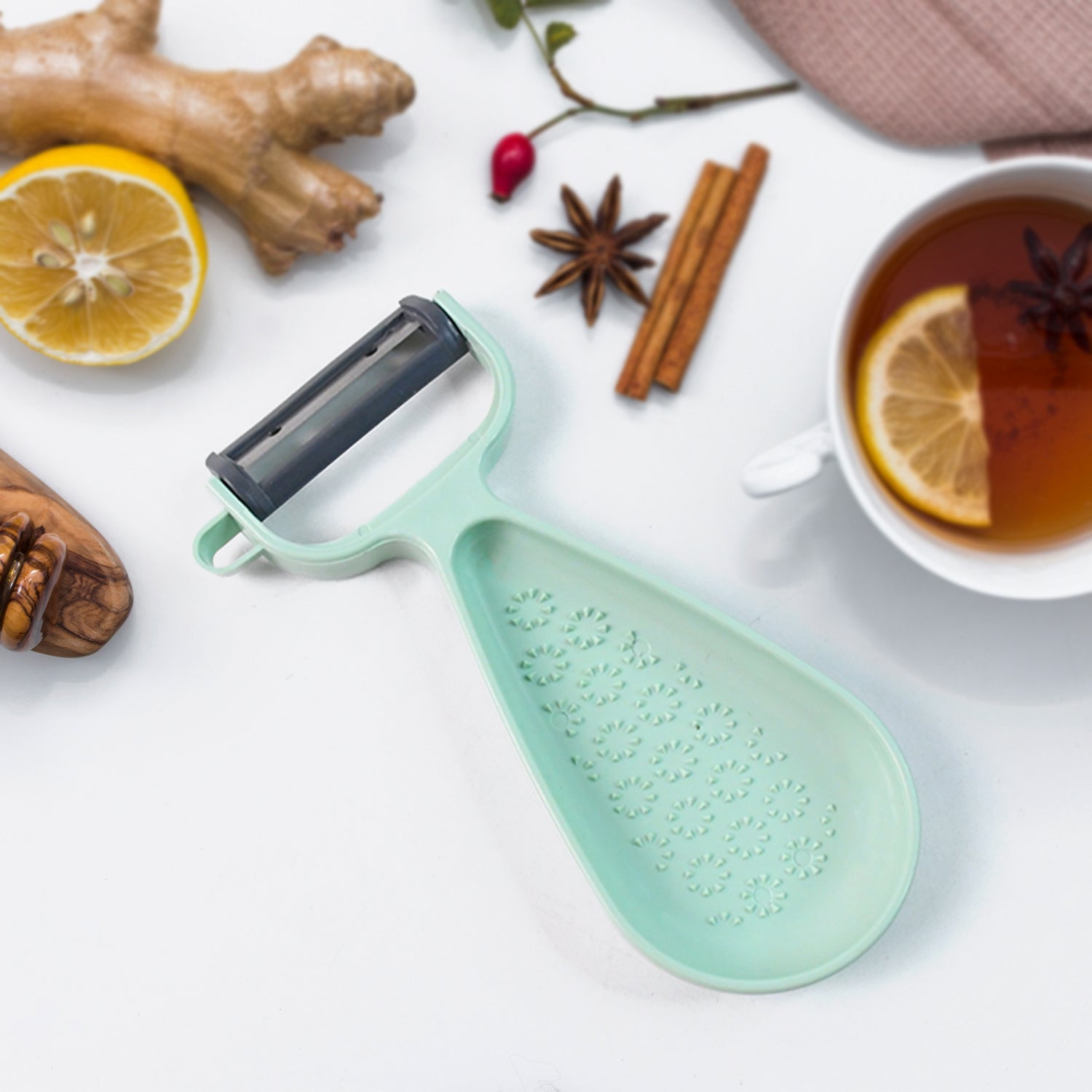 Ginger Peeler with Grater