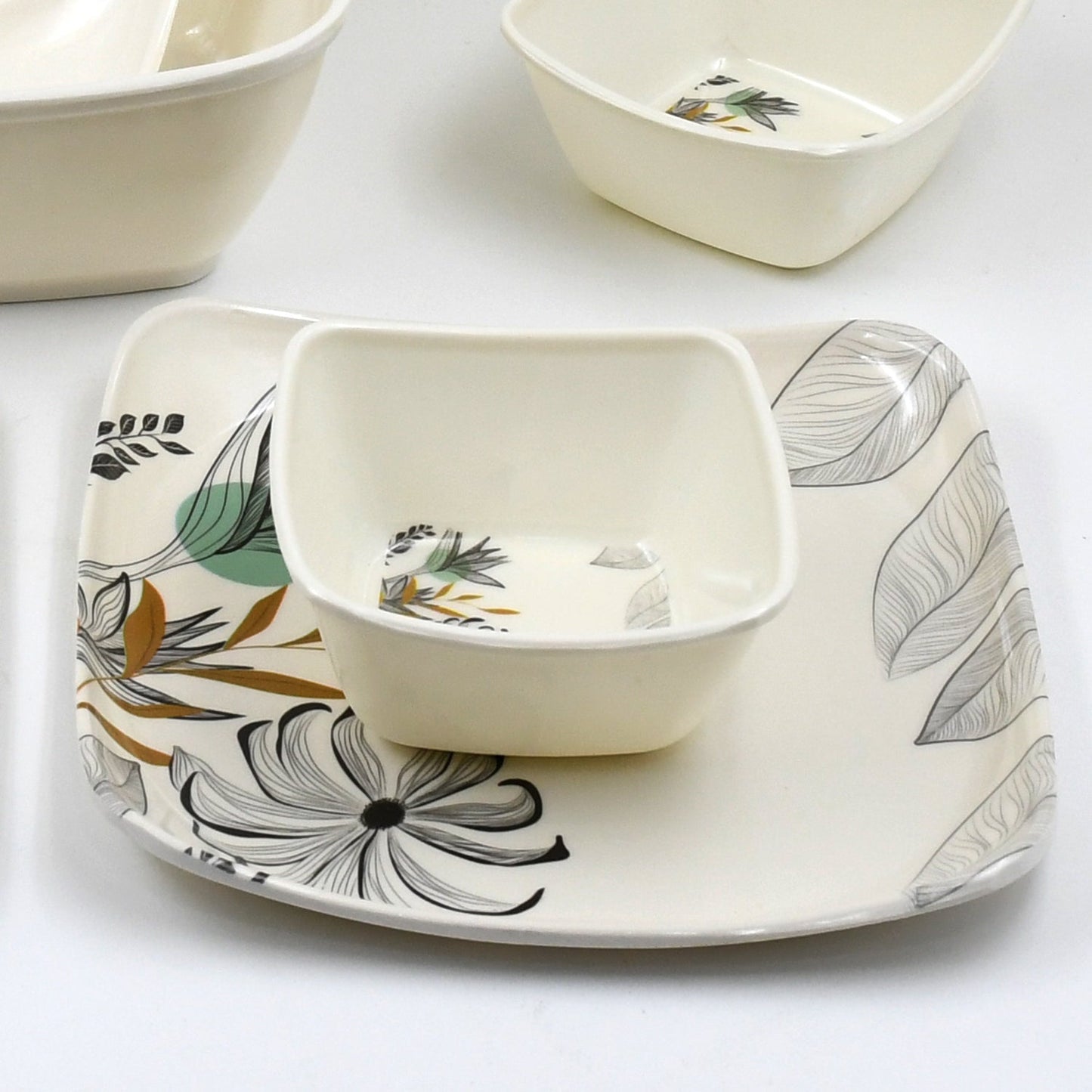 11-Piece Dinner Set with Donga