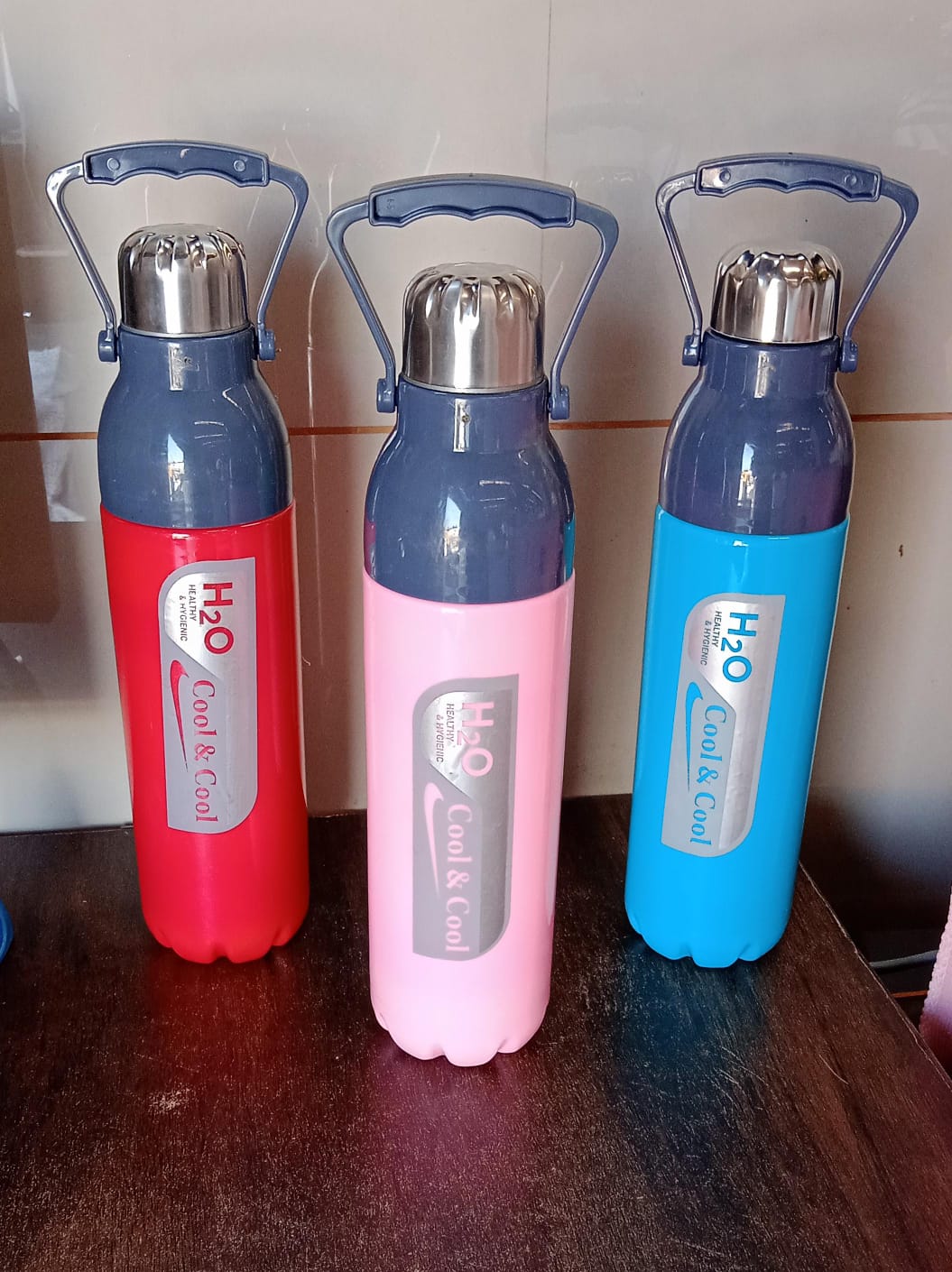 Sports Insulated Bottle (1100ml  Mix Color)