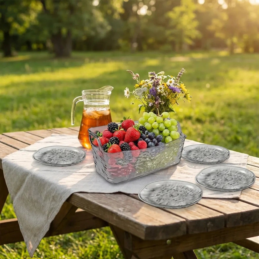 Plastic dinner plates in dark gray, set of five with textured rims