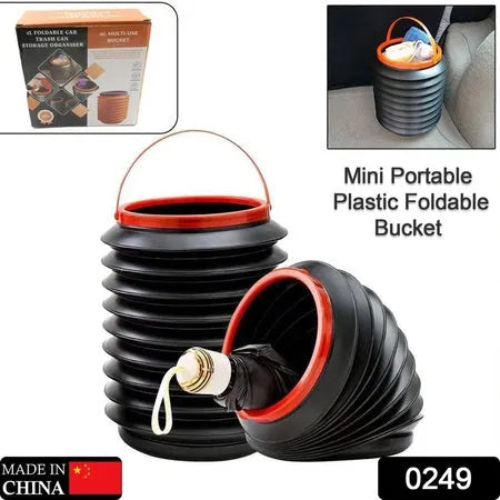 Foldable multiuse container