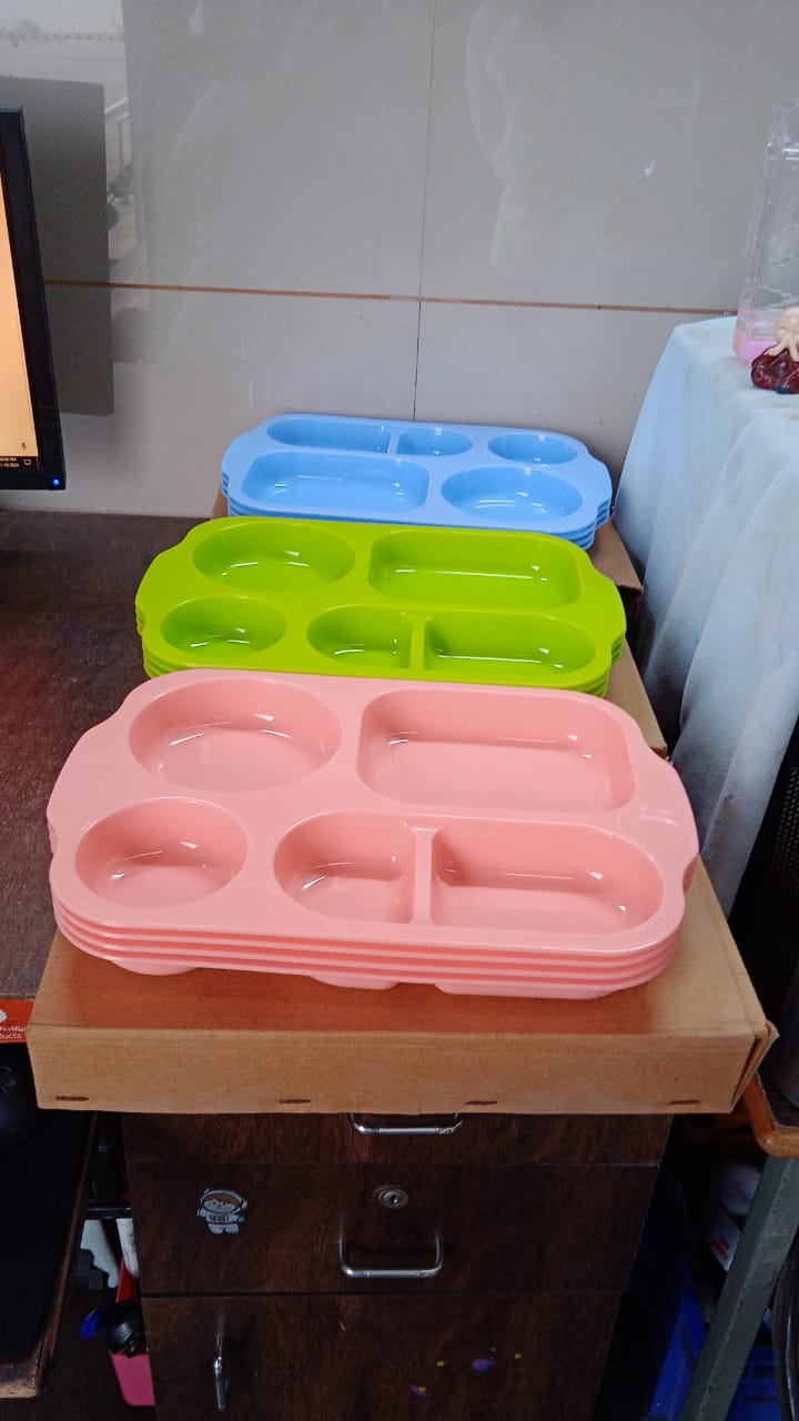 Unbreakable Food Compartment Plates