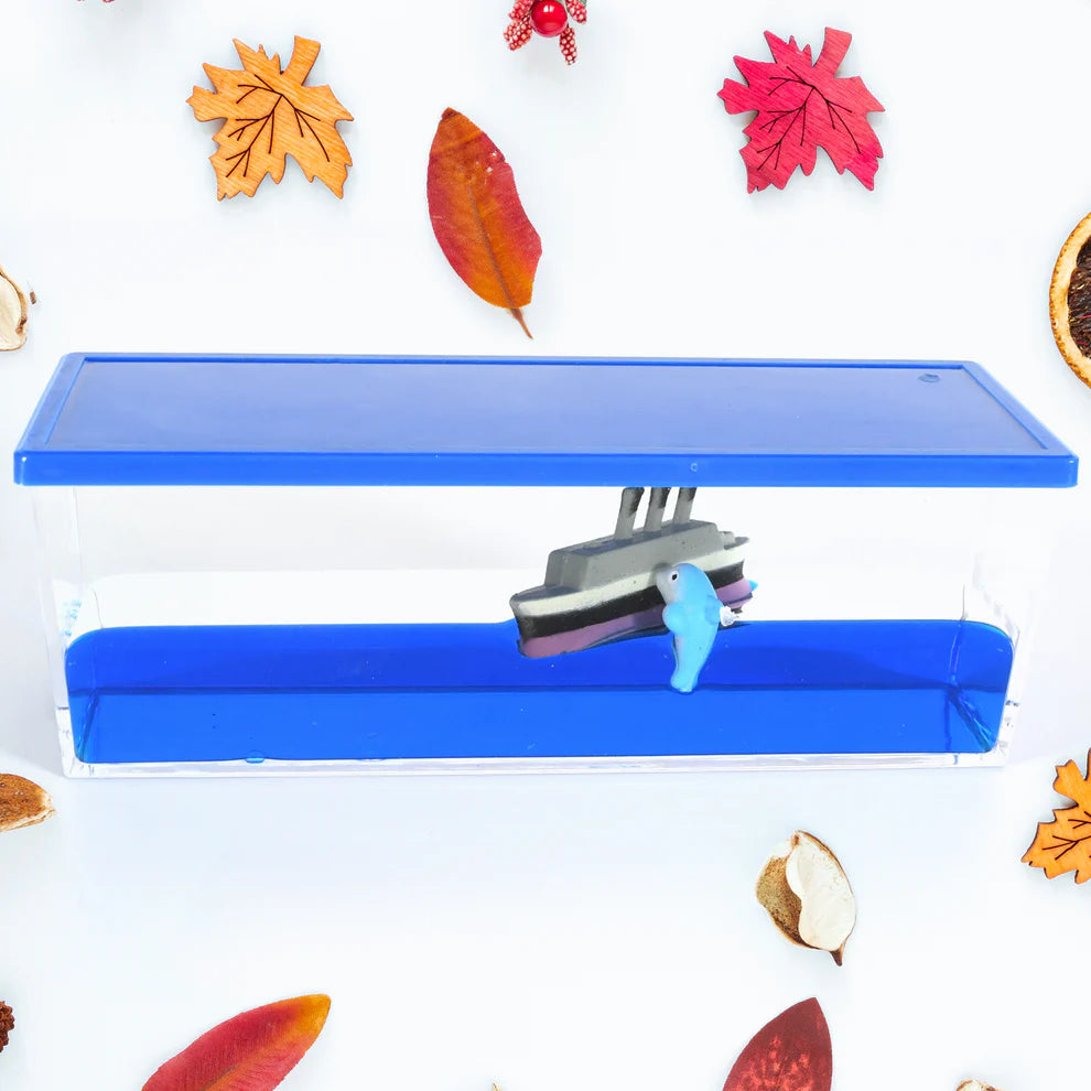 Floating titanic ship ornament