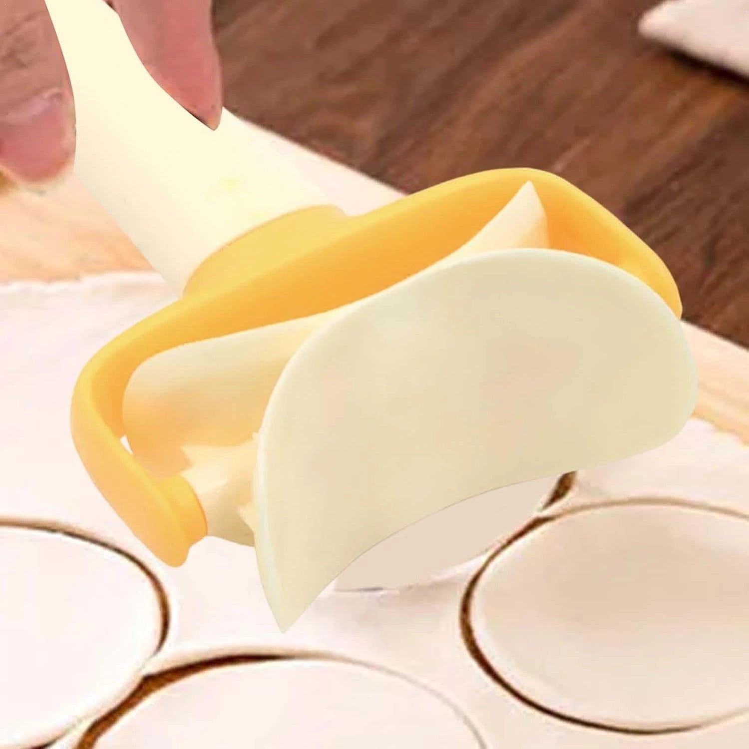 Round dough cutter roller – 1 pc