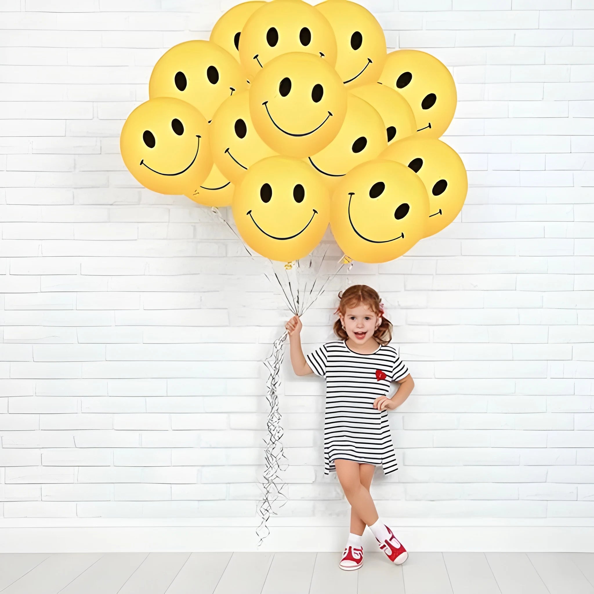 Smiley print party balloons