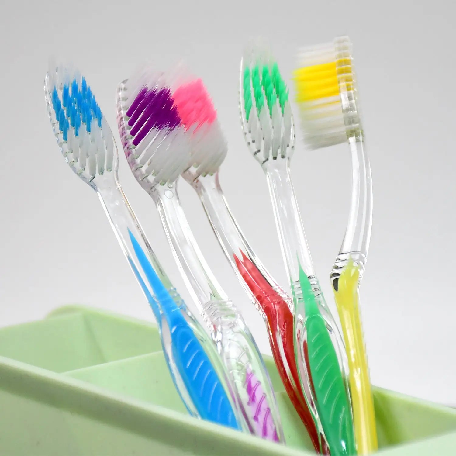 Premium plastic toothbrush (1 pc mix color)