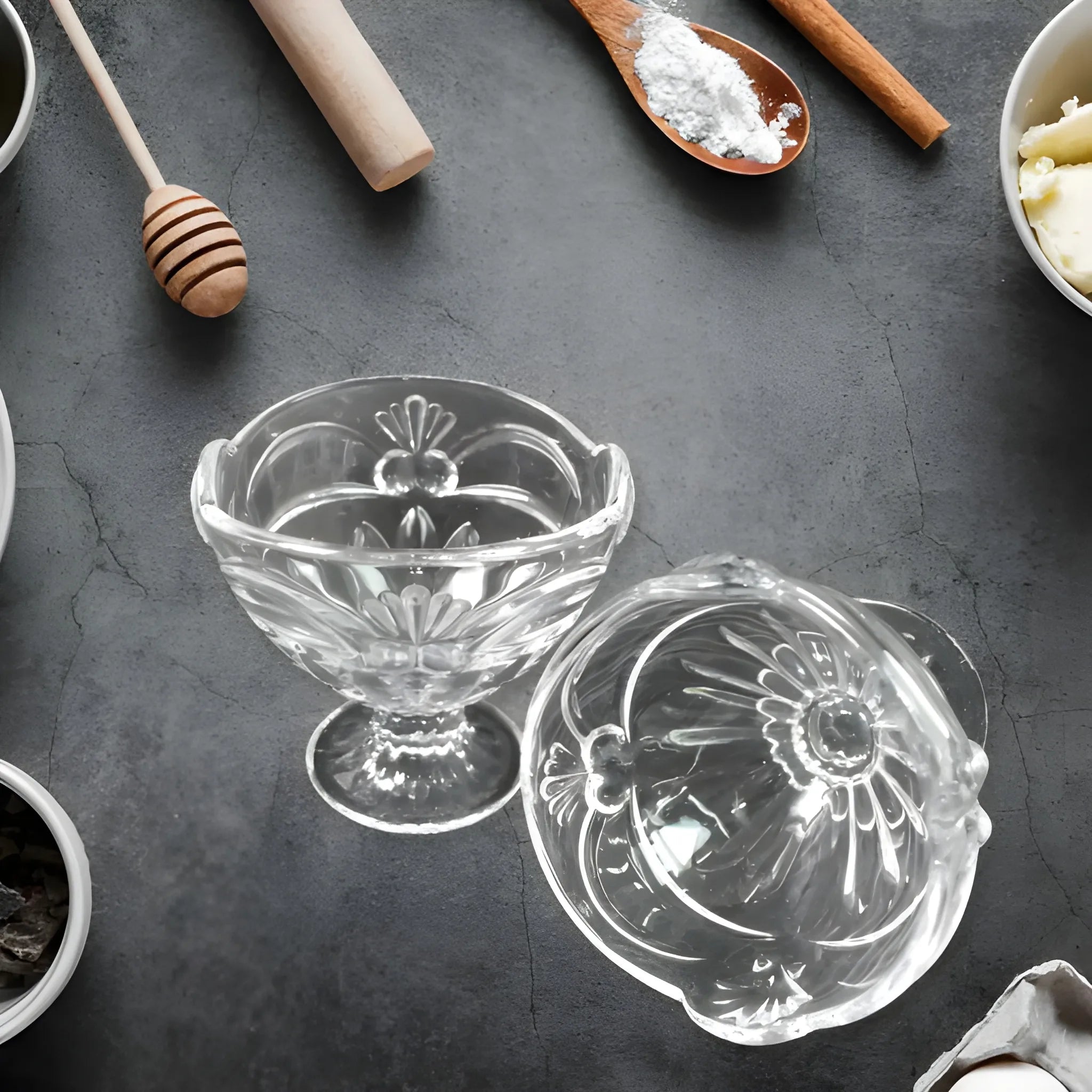 Glass sundae cup set
