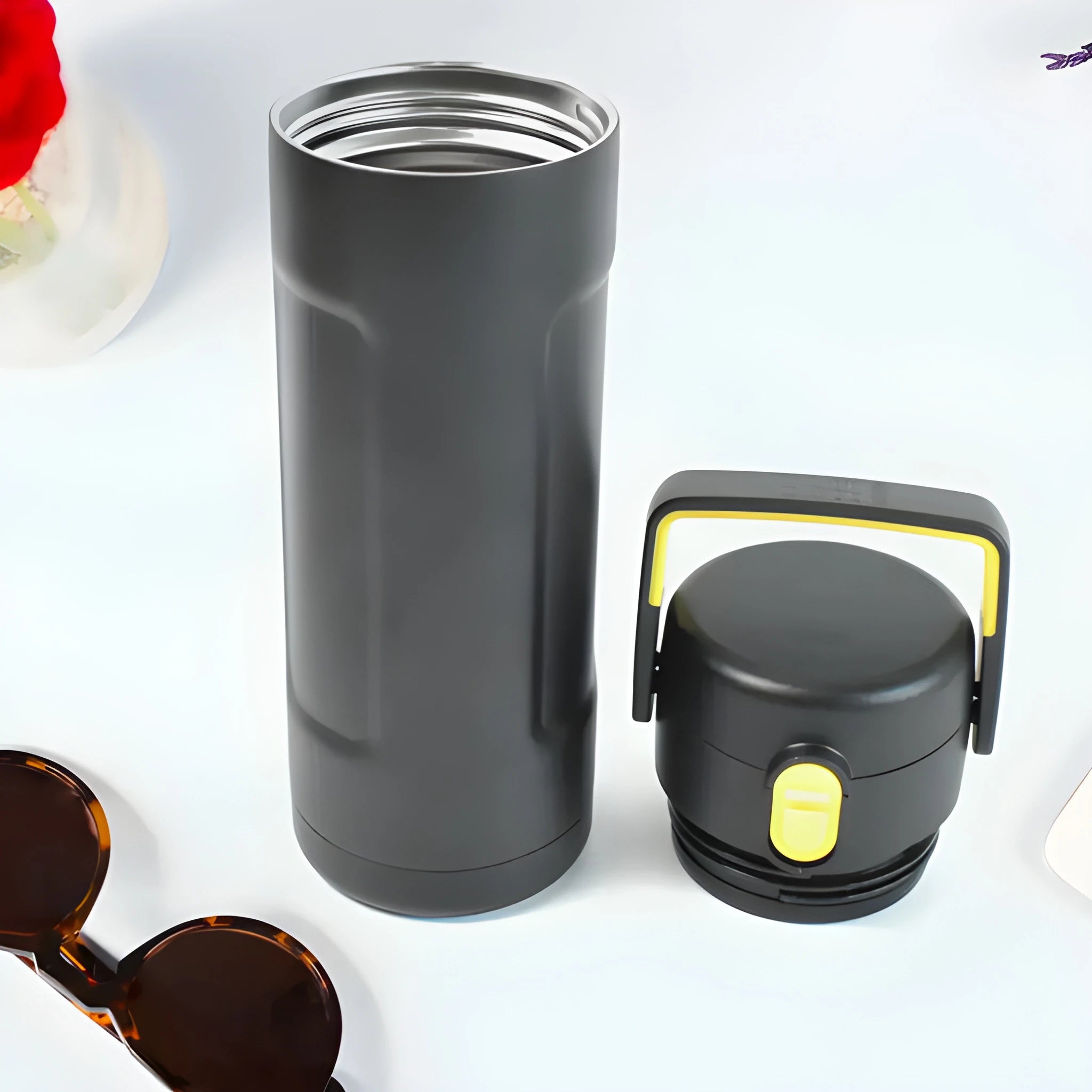 Insulated stainless steel bottle