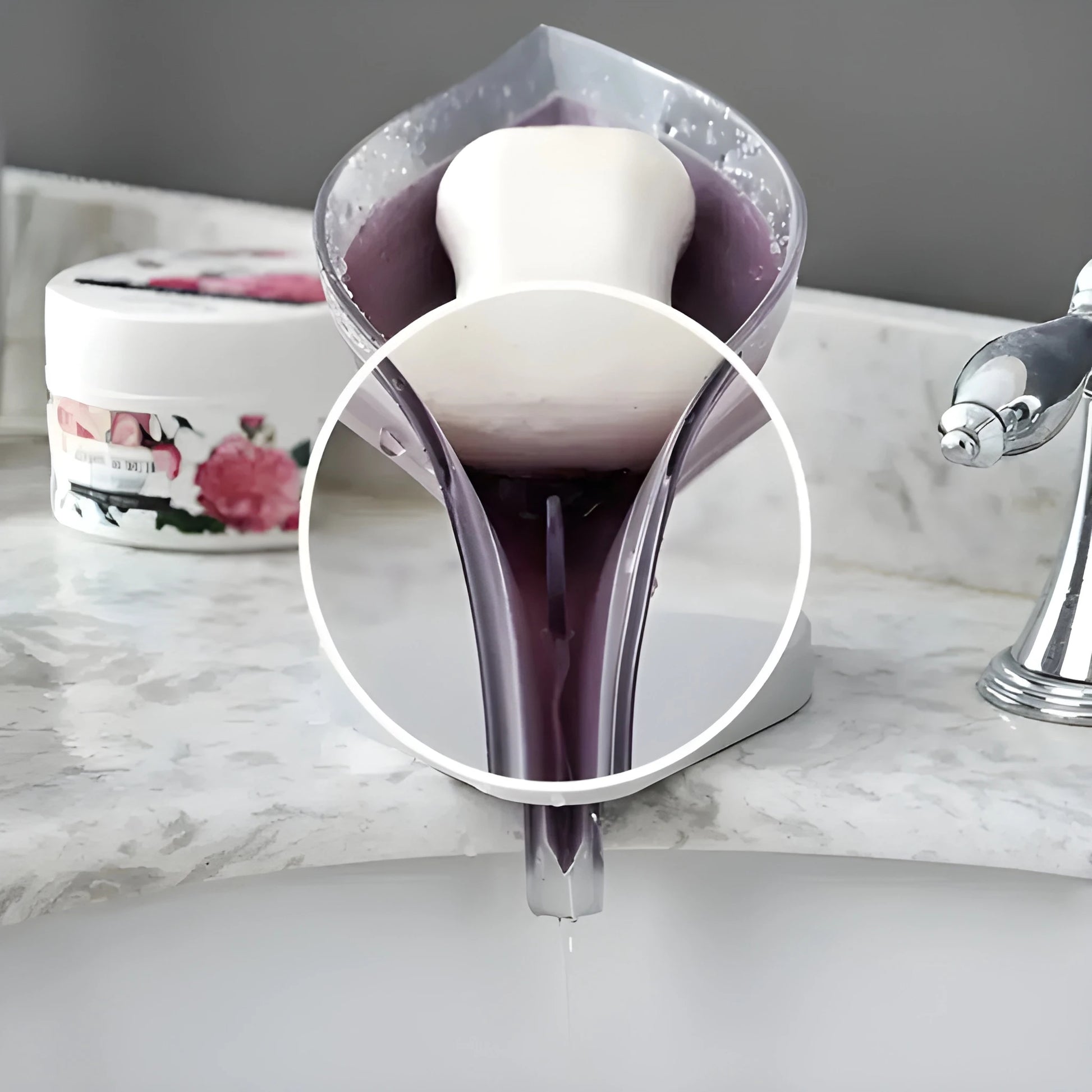 Leaf Self-Draining Soap Tray - Home & Kitchen