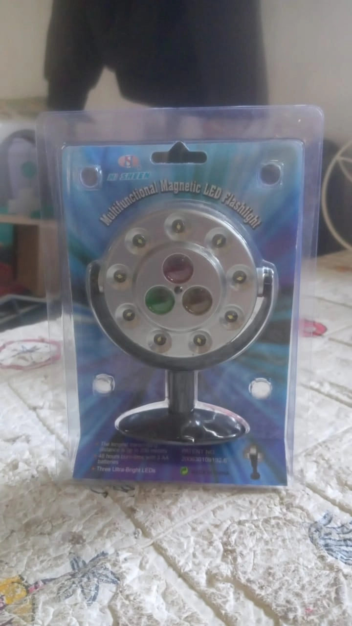 Magnetic LED Flashlight - Home Decor