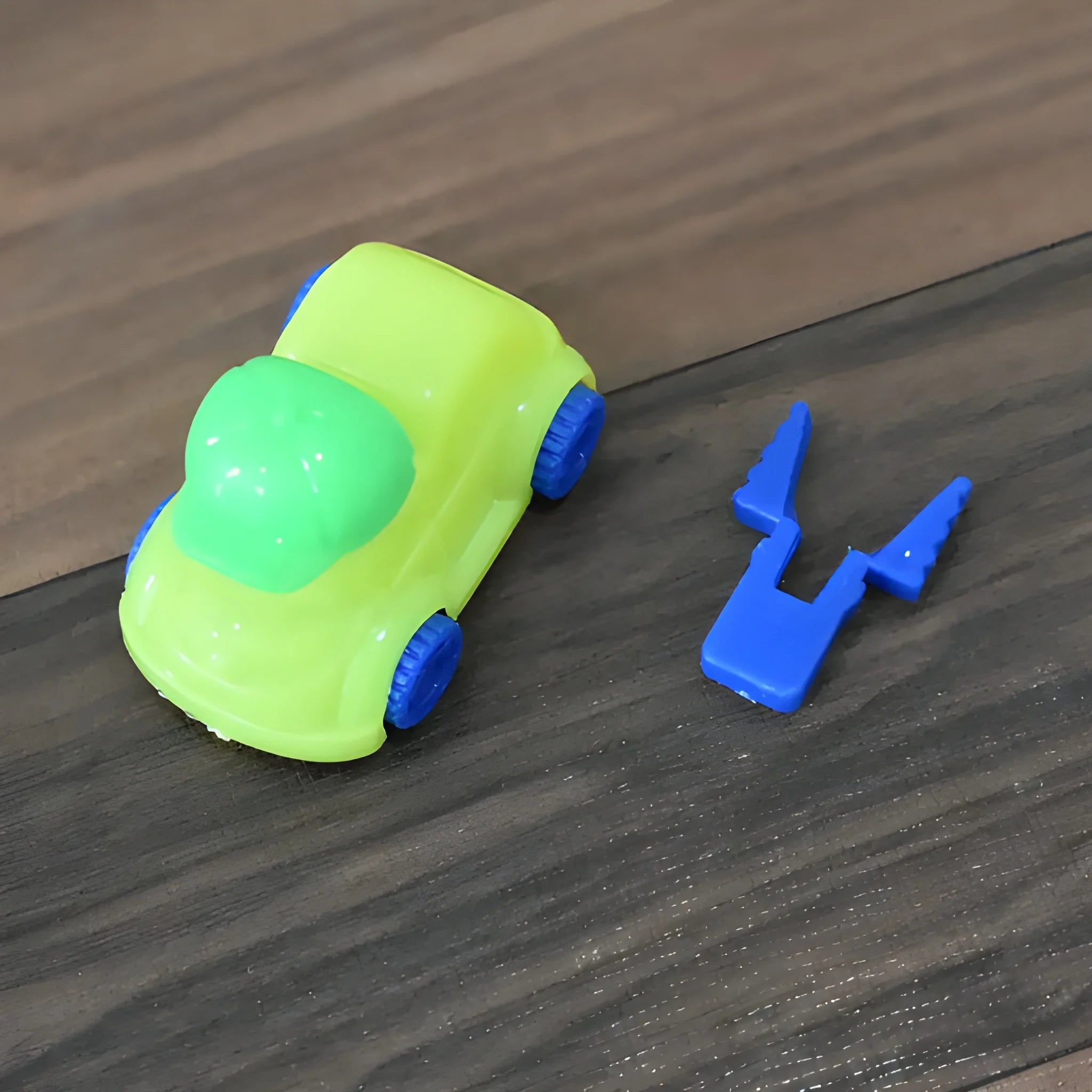 Pull-back race car set