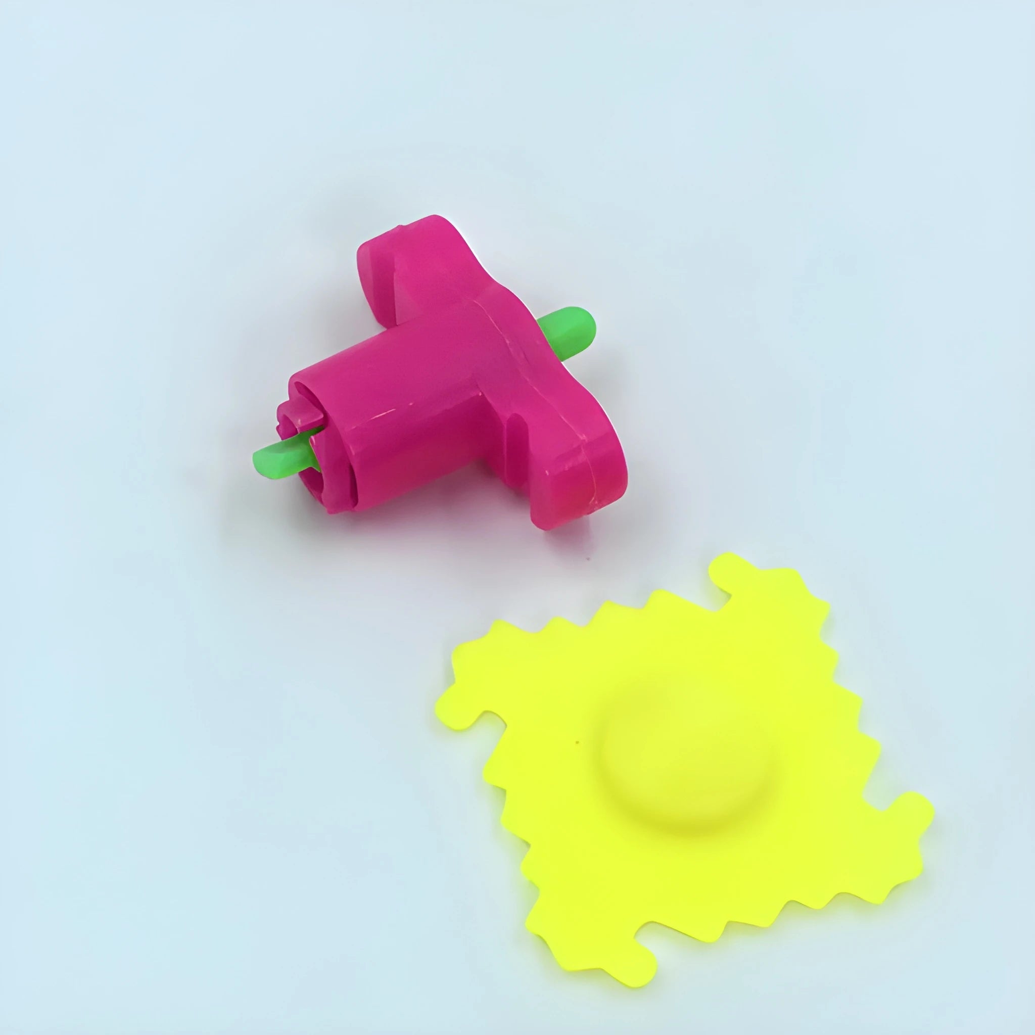 Spinner launcher toy set