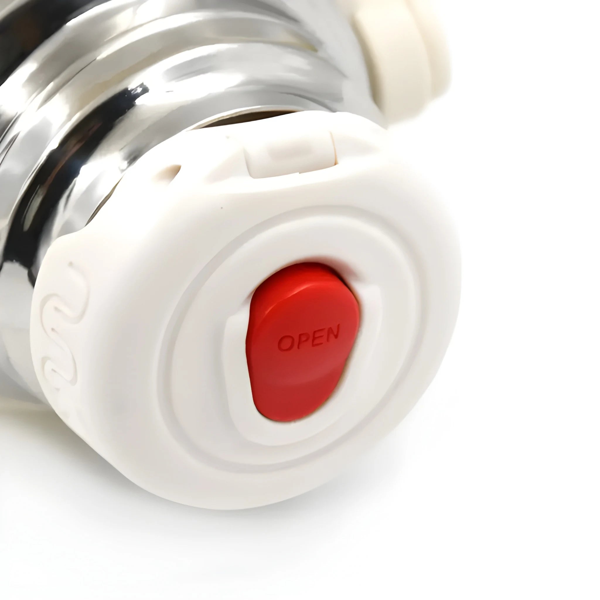 Vacuum insulated water bottle