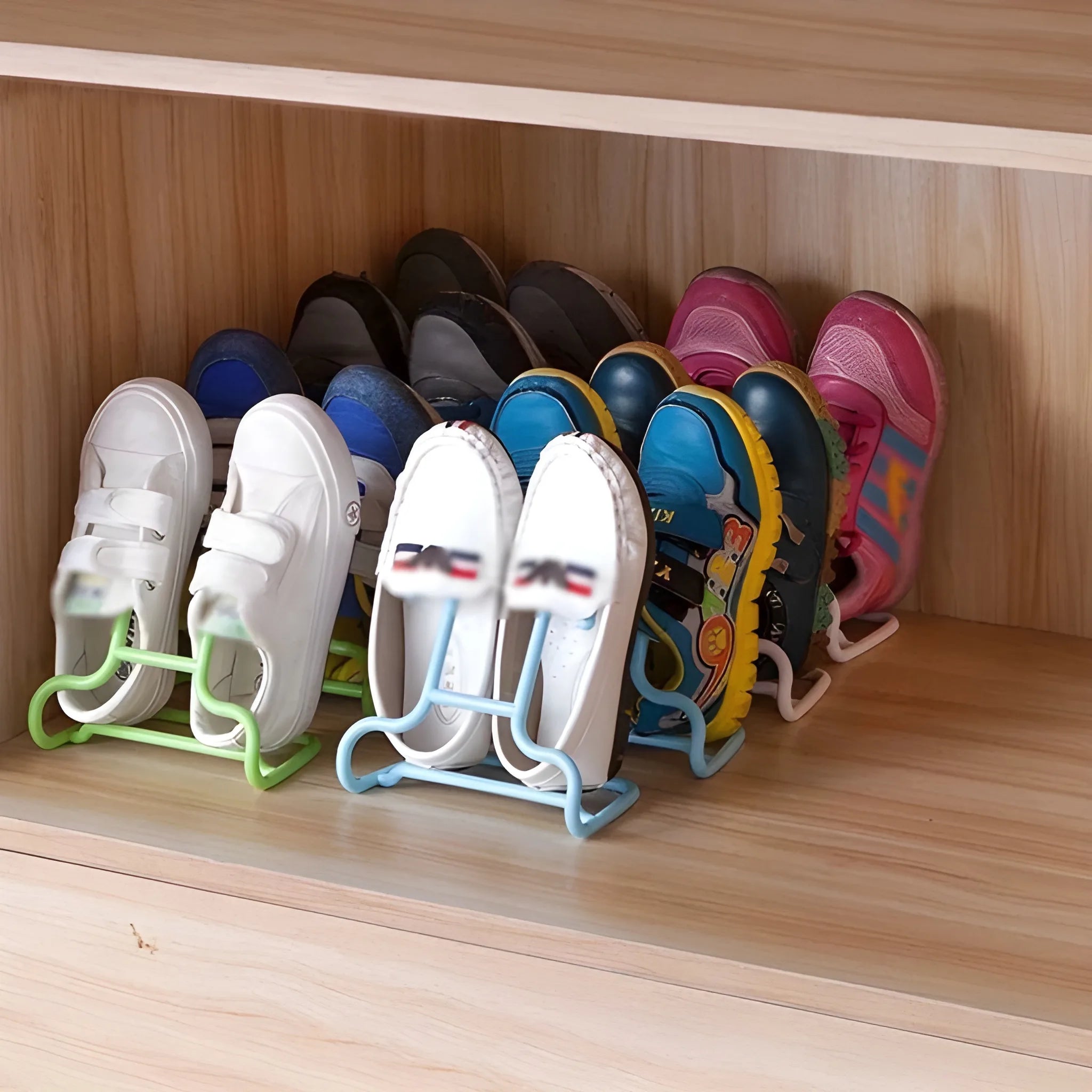 Vertical shoe organizer