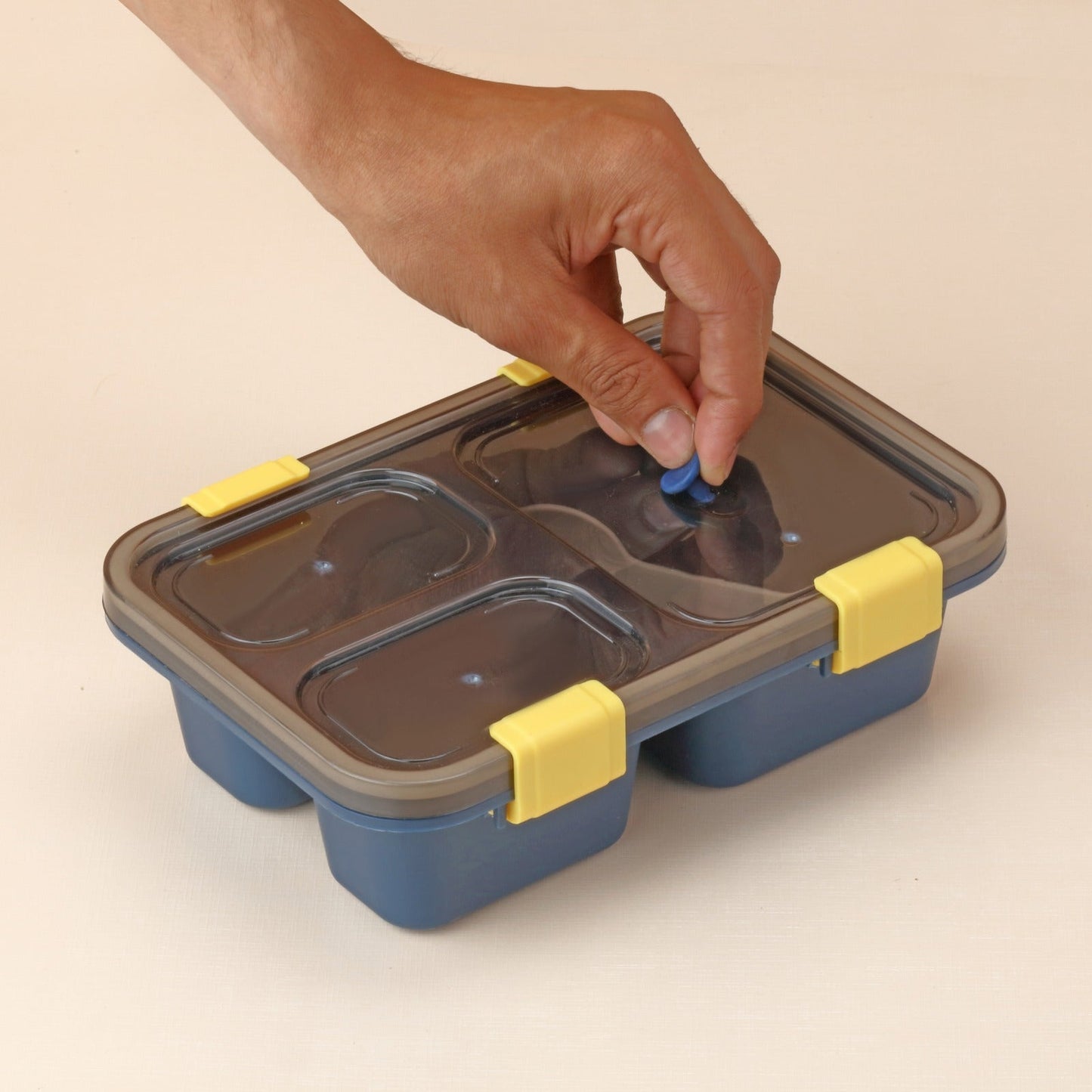 SnapLock 3-Compartment Lunch Box