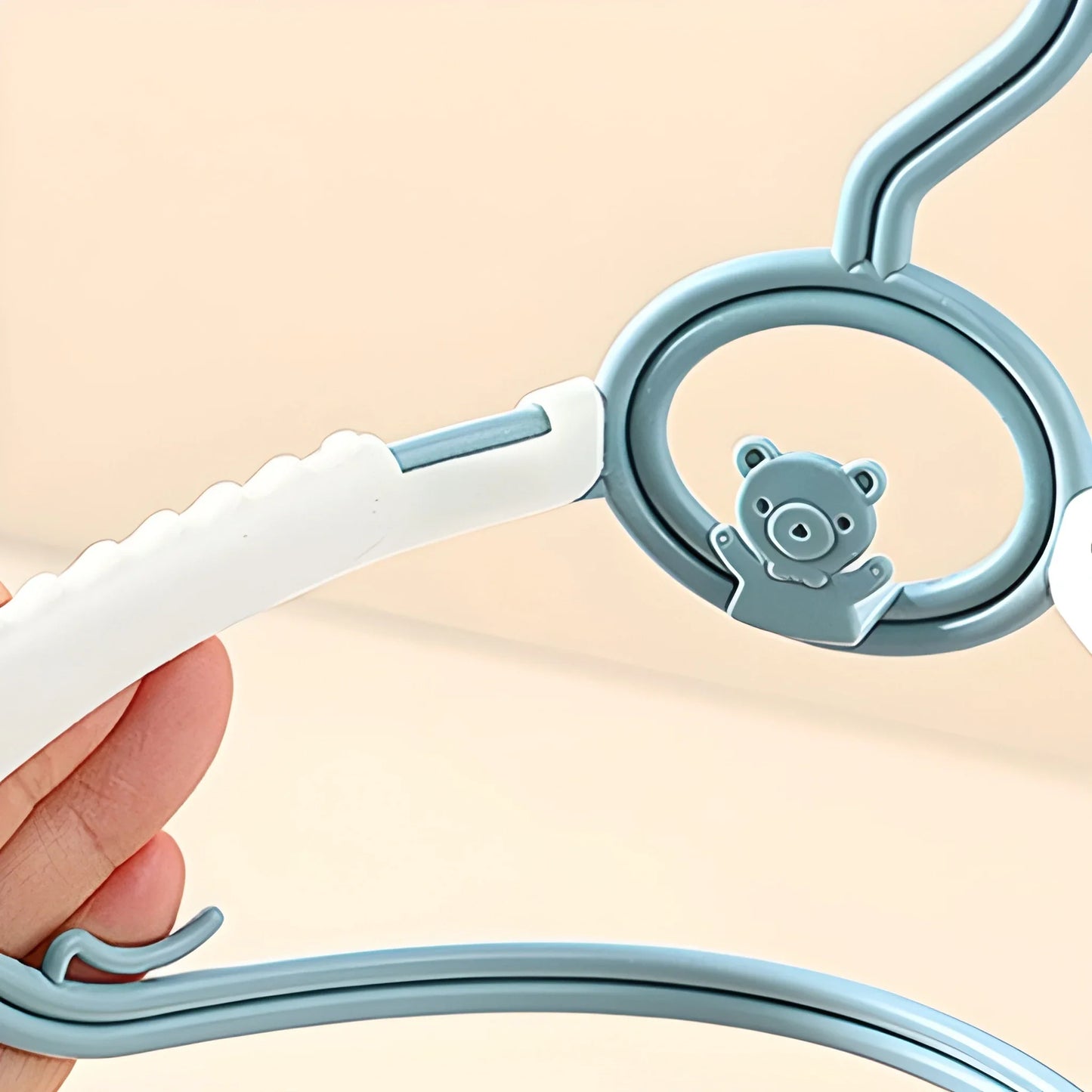 Adjustable Kids’ Clothes Hangers - Home Improvement