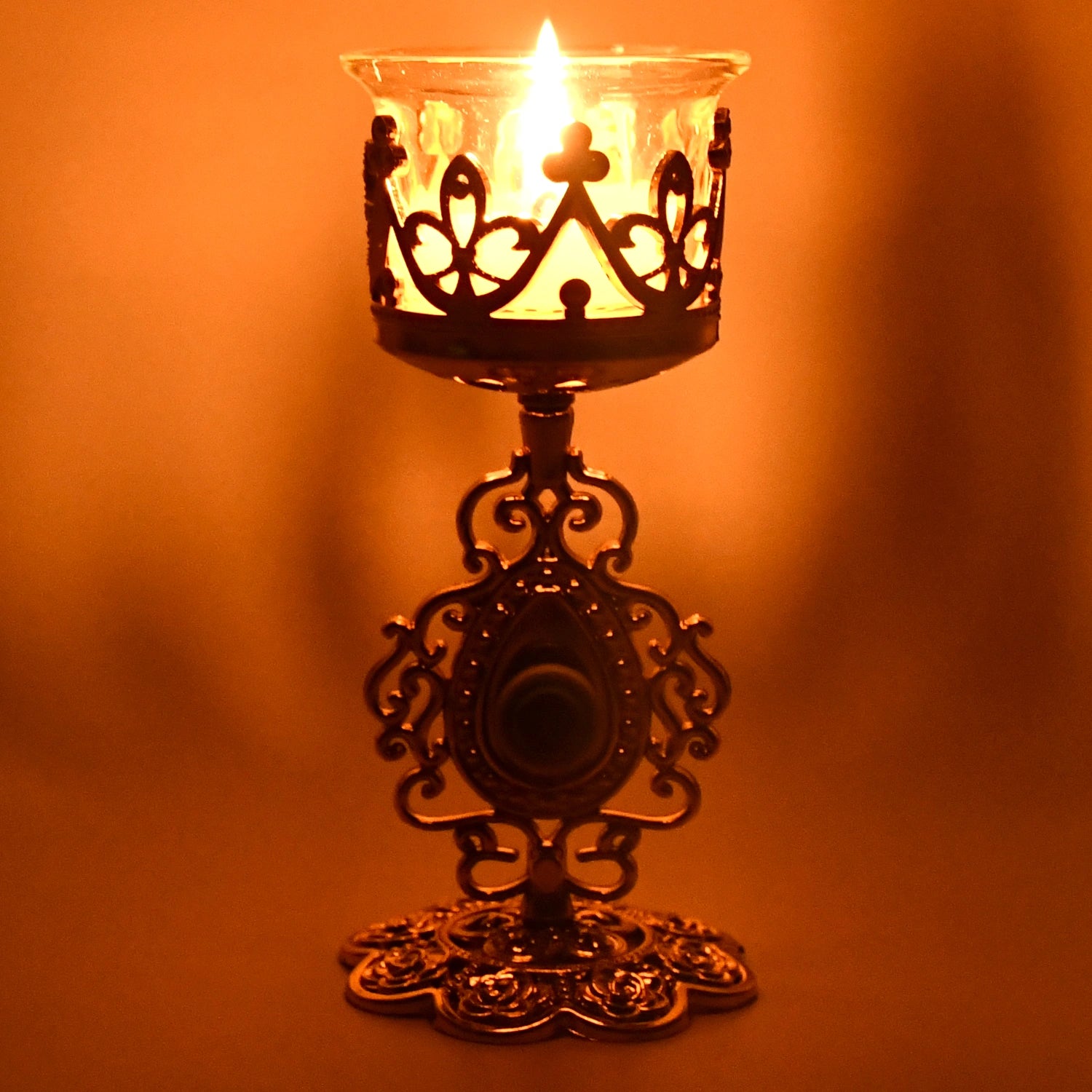 Golden flower candle holder
