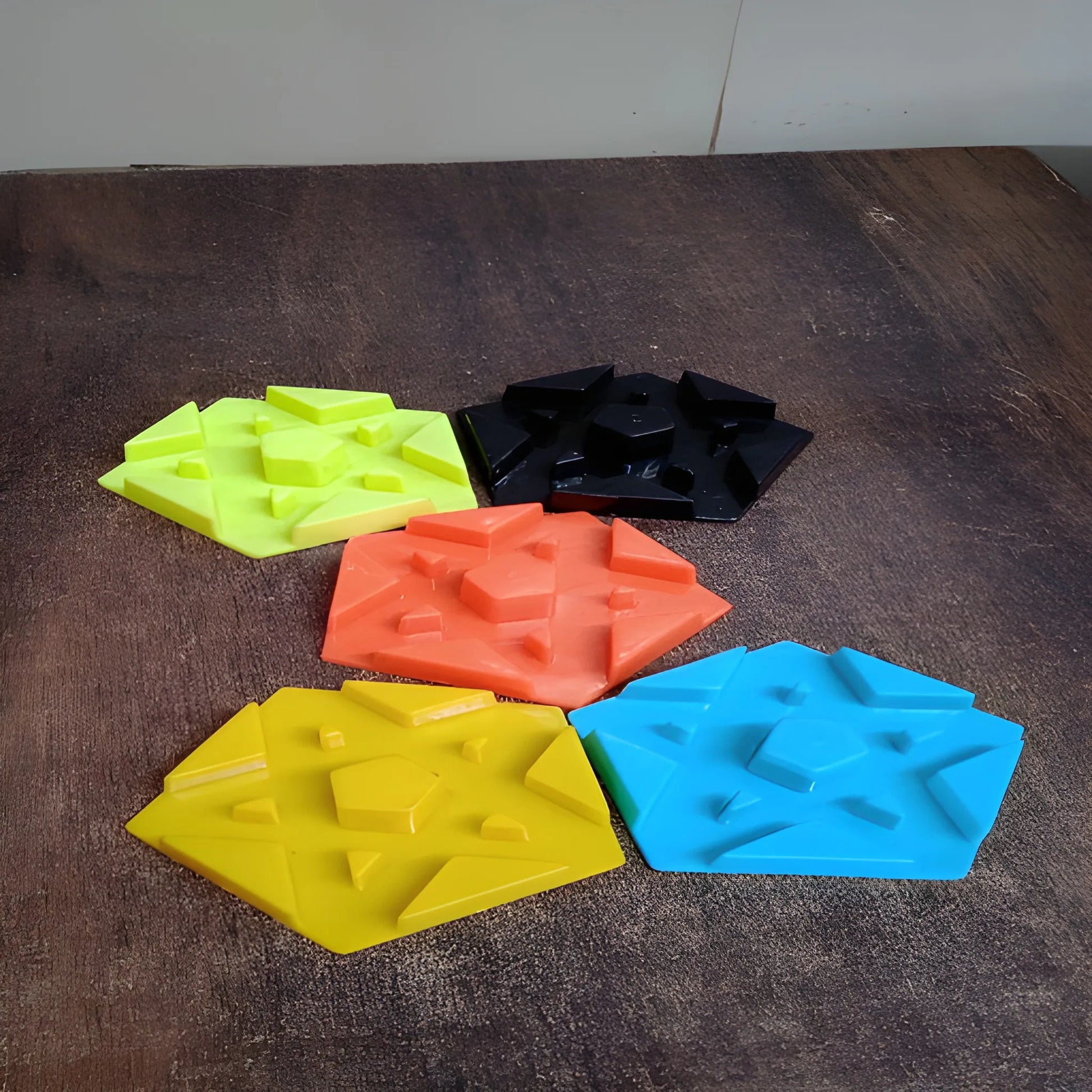 Geometric Phone Stand - Mobile Accessories