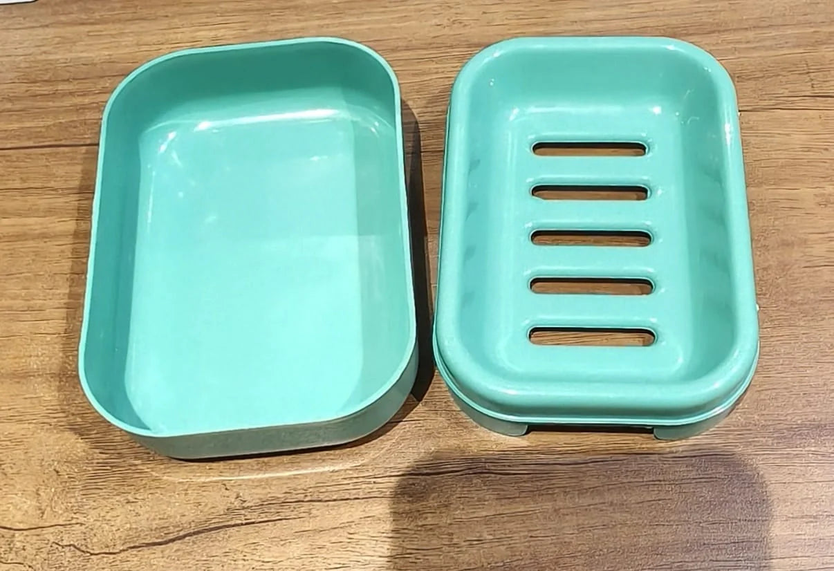 Plastic Soap Case with Lid – 1 Pc - Home Improvement