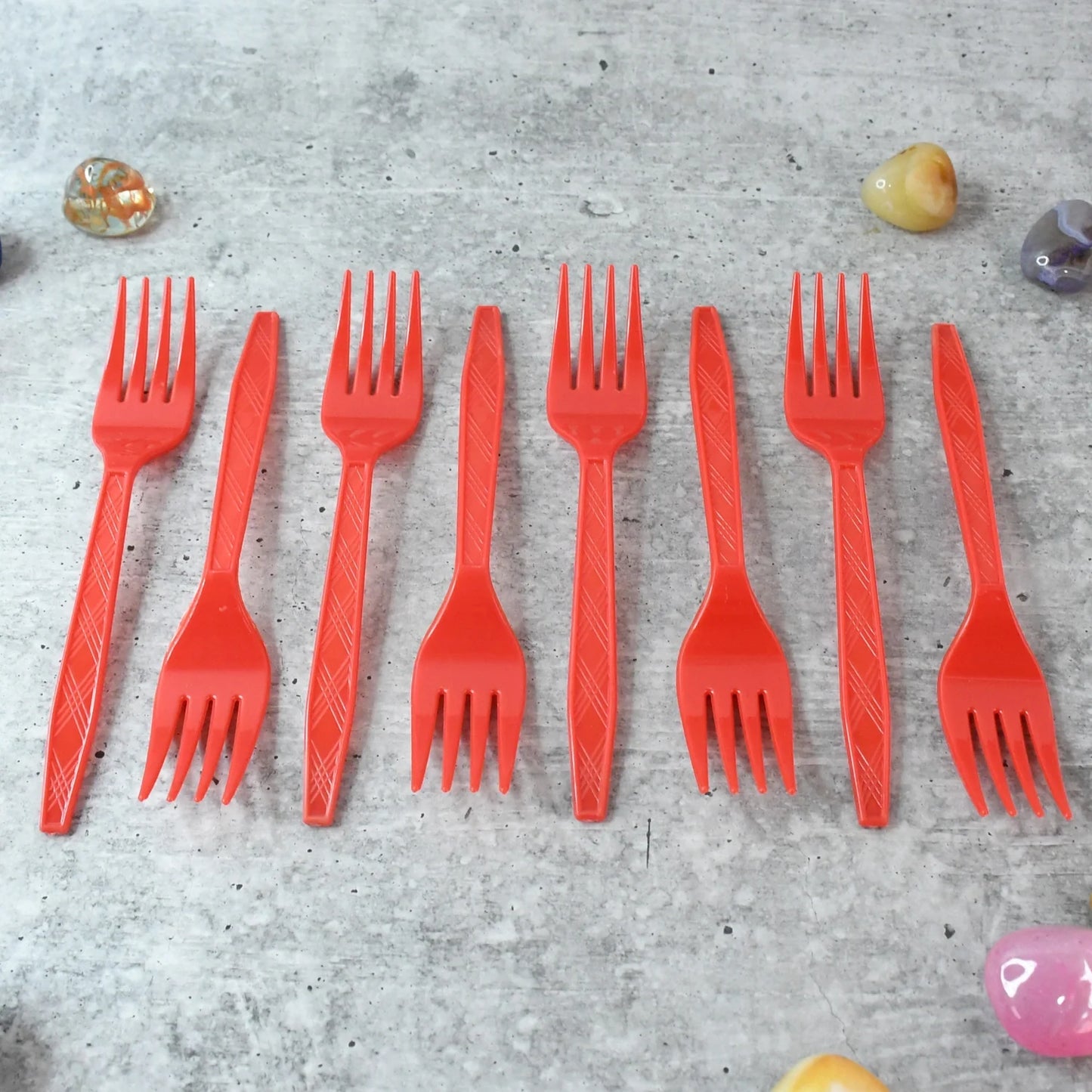 Red Plastic Forks – Pack of 8 - Home & Kitchen