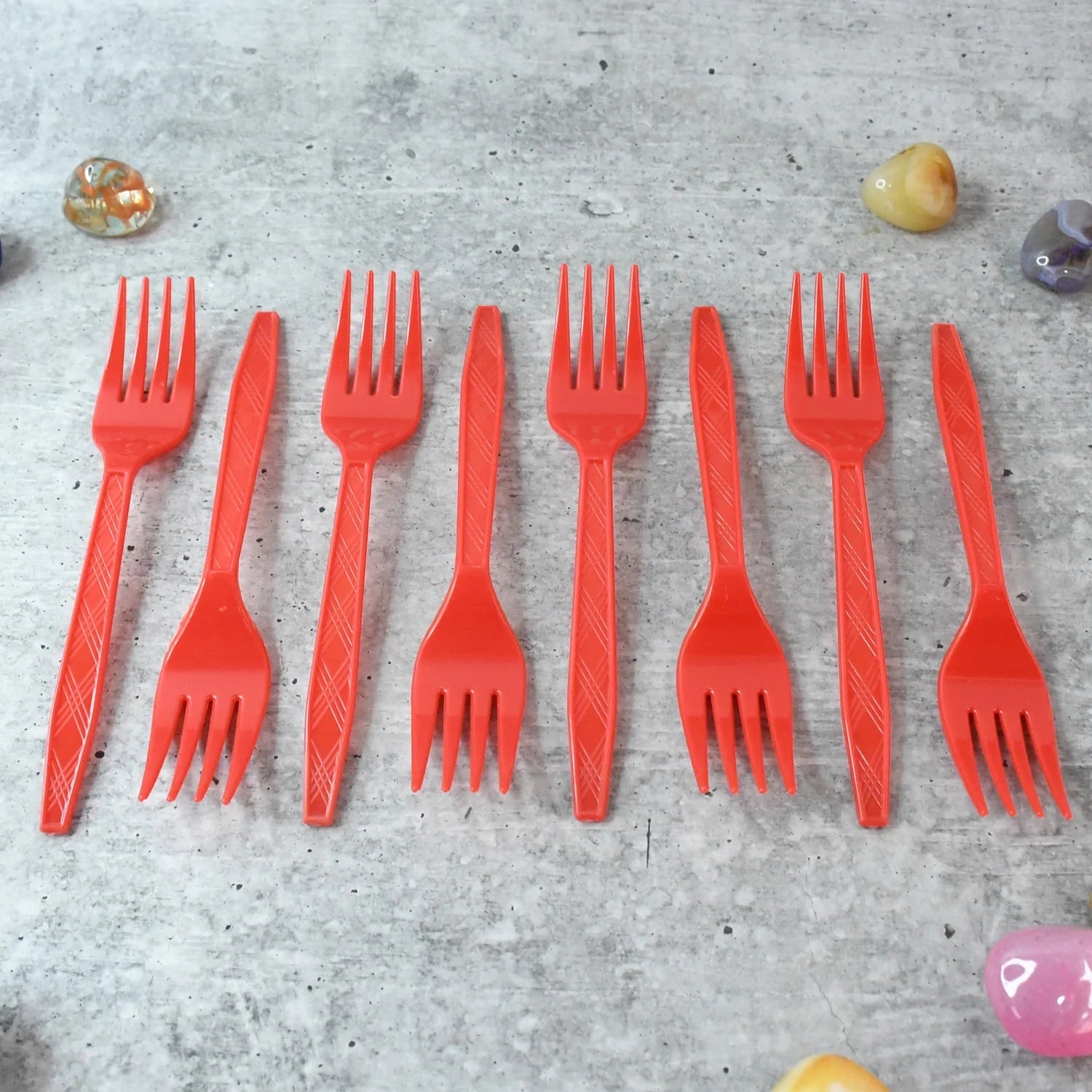 Red Plastic Forks – Pack of 8 - Home & Kitchen